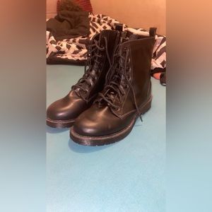 Black Boots